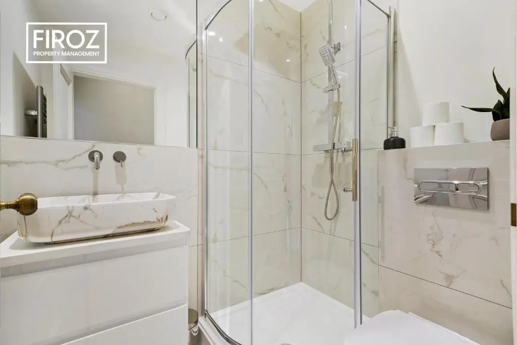 Top Quality 2 Bed 1 Bath Apartments For Contractors By Redwood Stays
