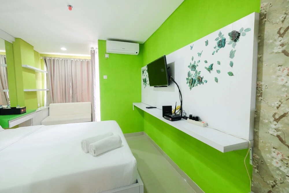 Best Price Studio @ The Enviro Apartment