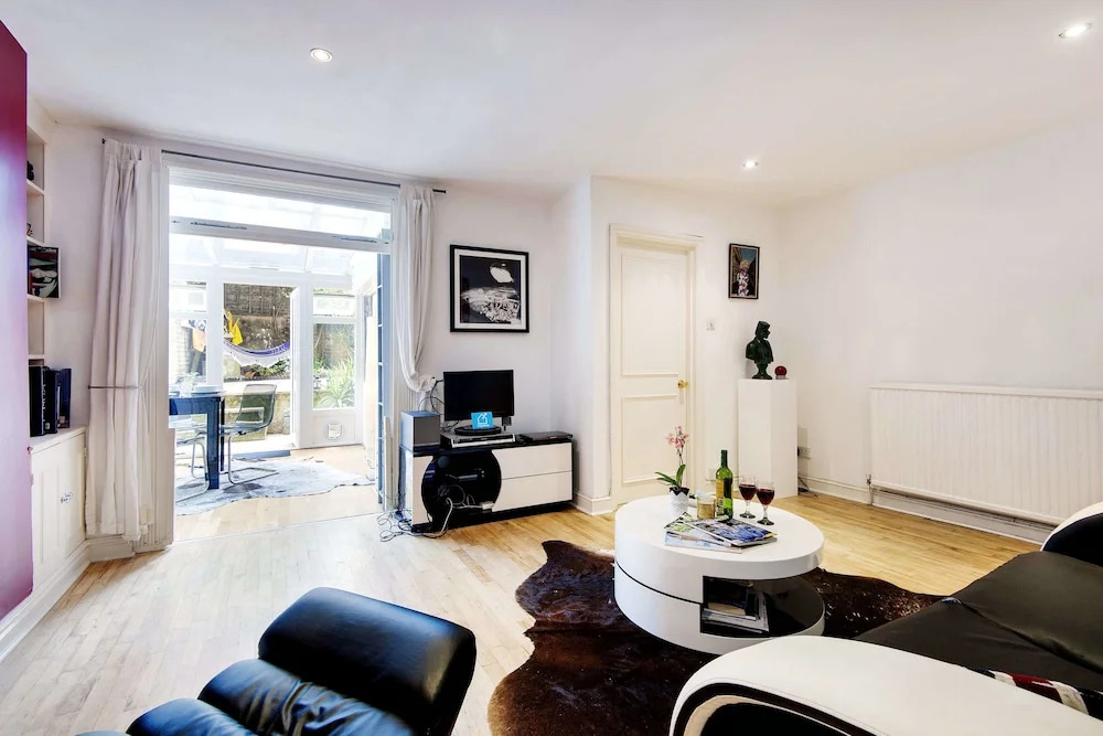 The Chesterton Road Apartment - FCA