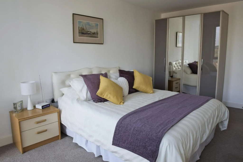 Toothbrush Apartments - Ipswich Waterfront South - Avalon Court