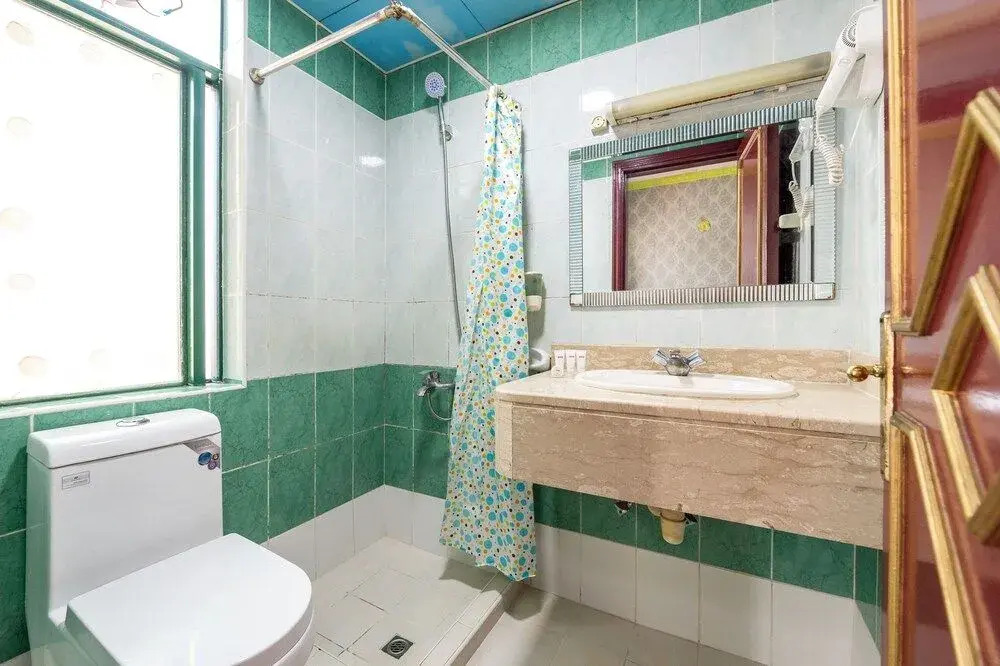 Golden Sea Hotel by OYO Rooms