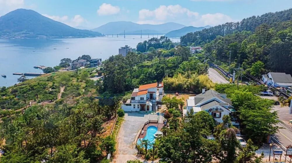 Santamonica Pension