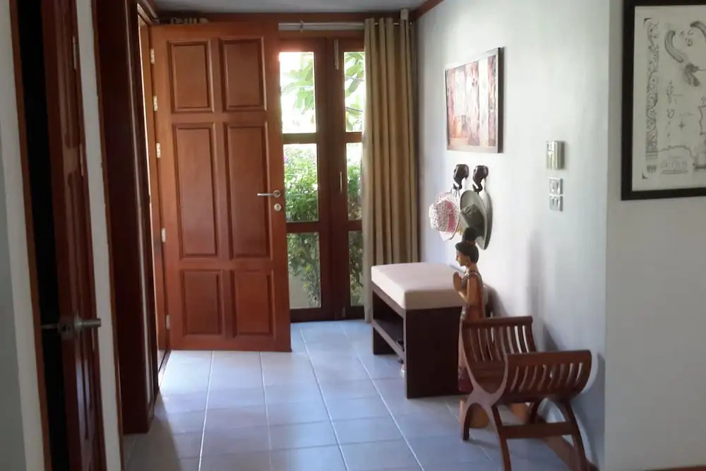 6 Bedroom Twin Villas on Beach Front Resort 11/12