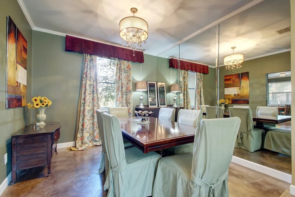 4BR 2.5BA The Lodge on Walnut Creek by RedAwning