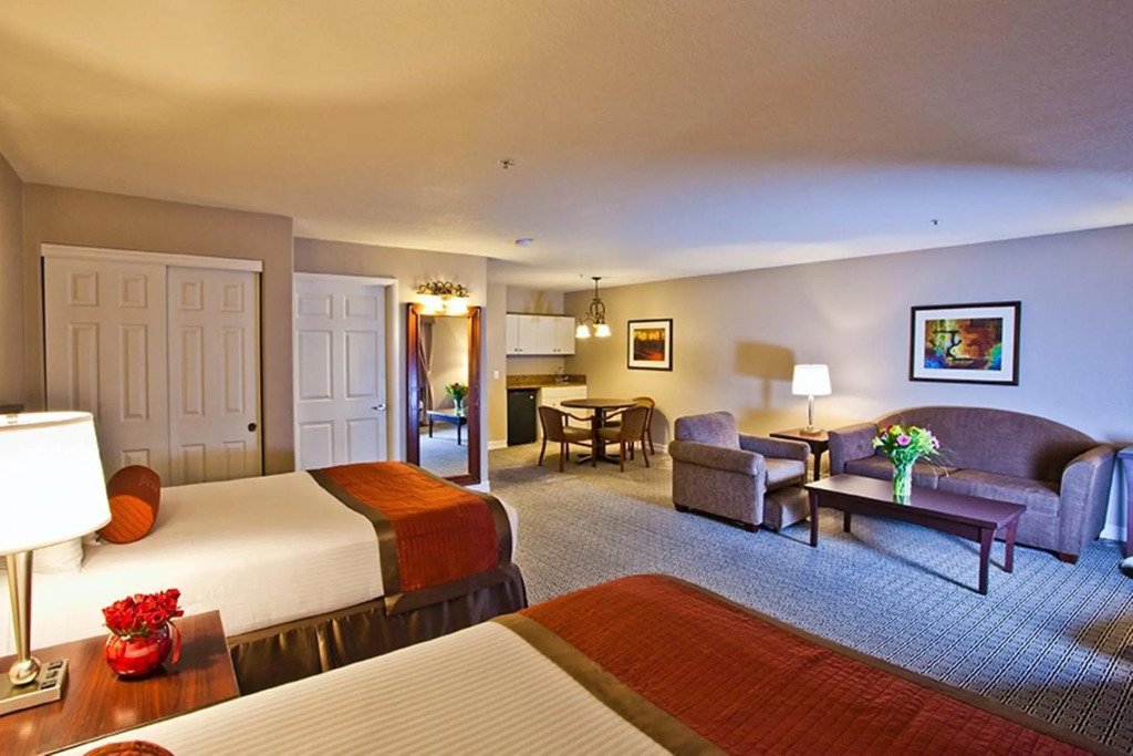 Tuscany Suites & Casino