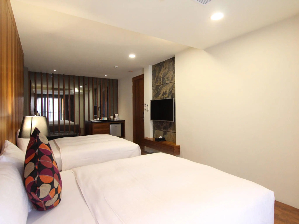 Hido Hostel III