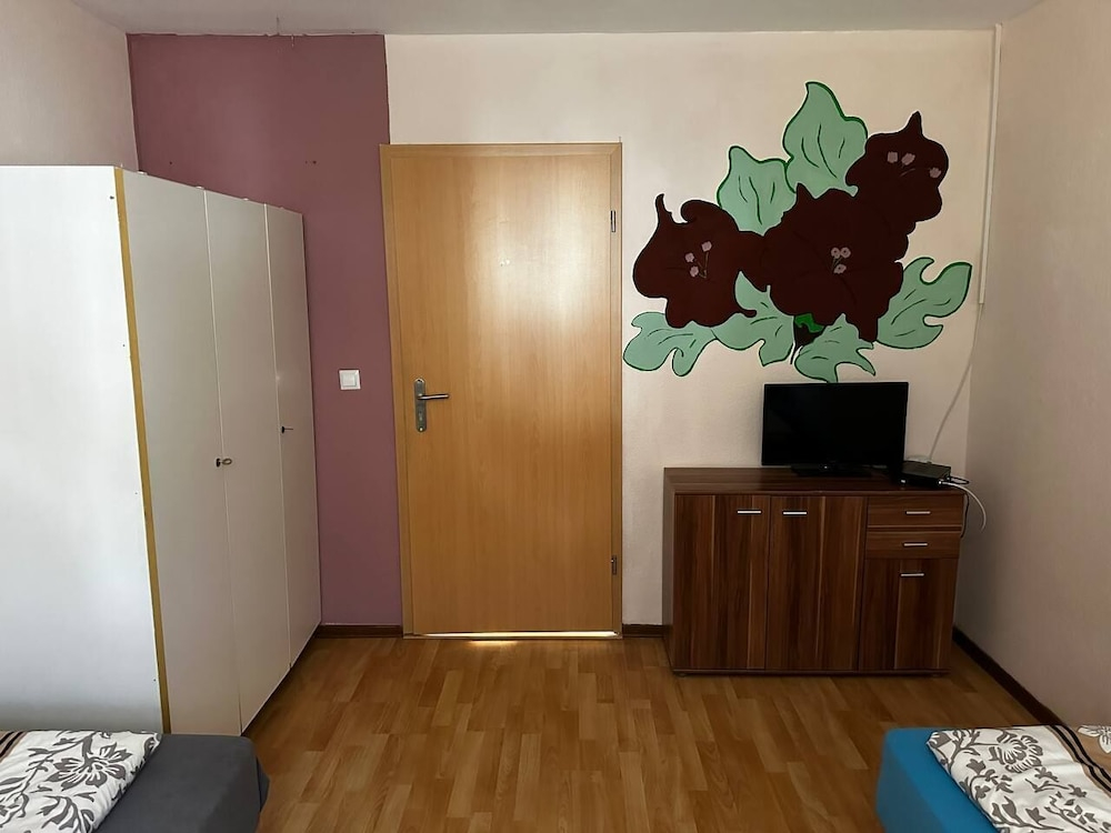 WG-Hostel