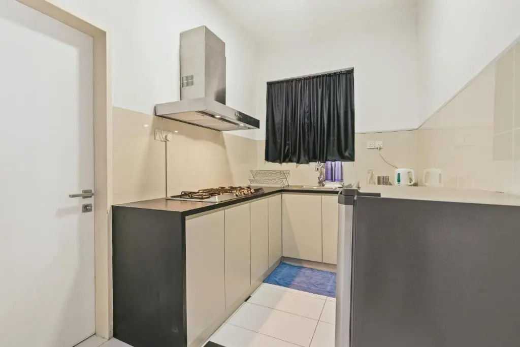 Puchong Skypod Residence, 1-5 pax with Balcony Unit, Walking Distance to IOI Mall, 10min Drive to Sunway