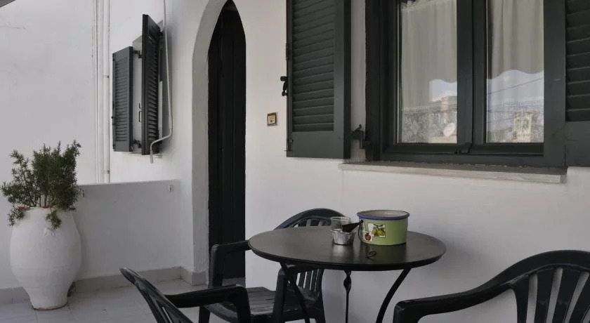 Palemilos Apartments