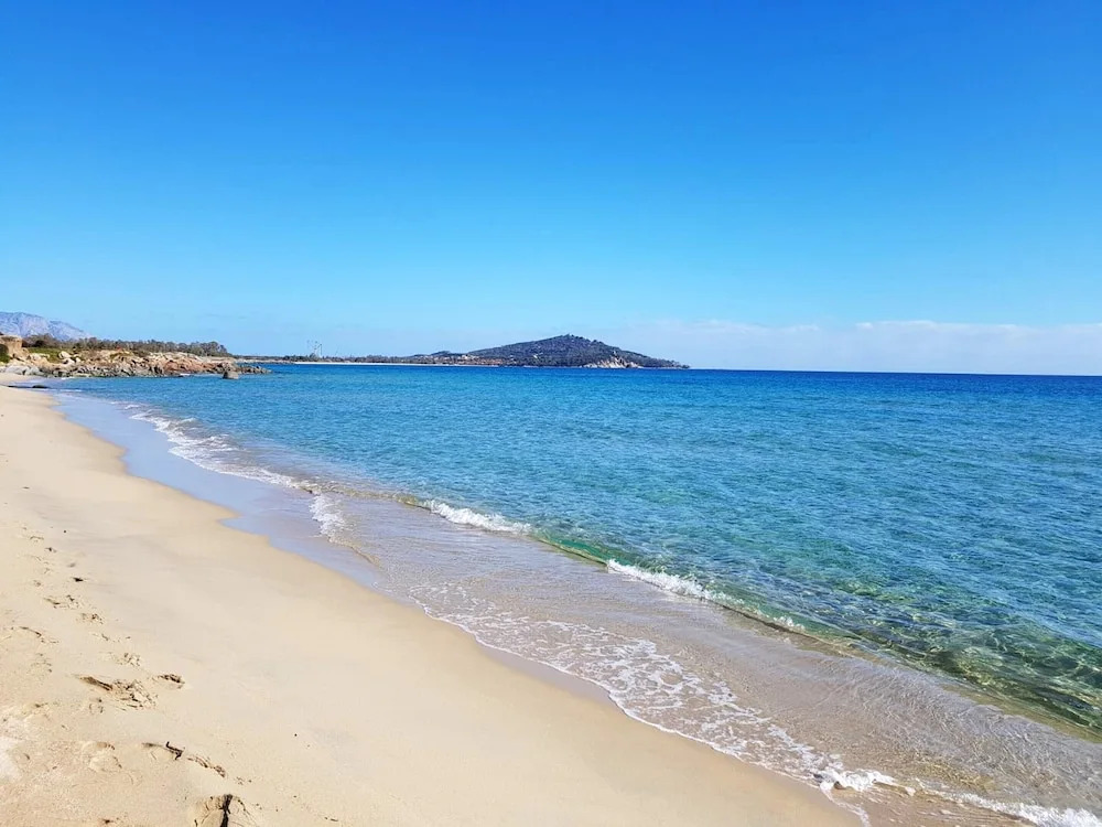 Apartment With 2 Bedrooms In Lotzorai With Furnished Balcony 800 M From The Beach