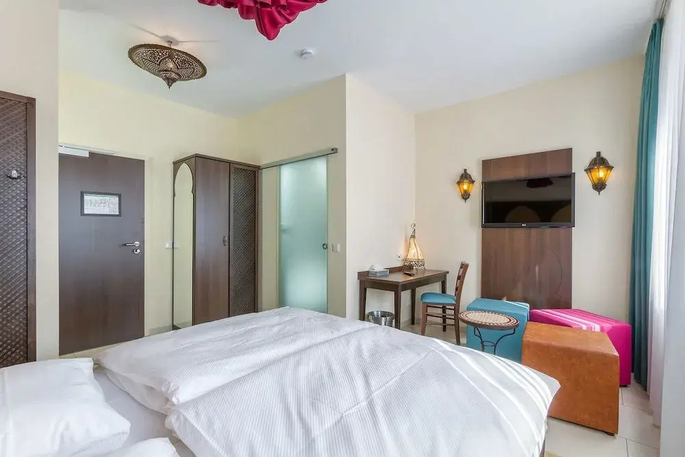 Hotel ladresse garni