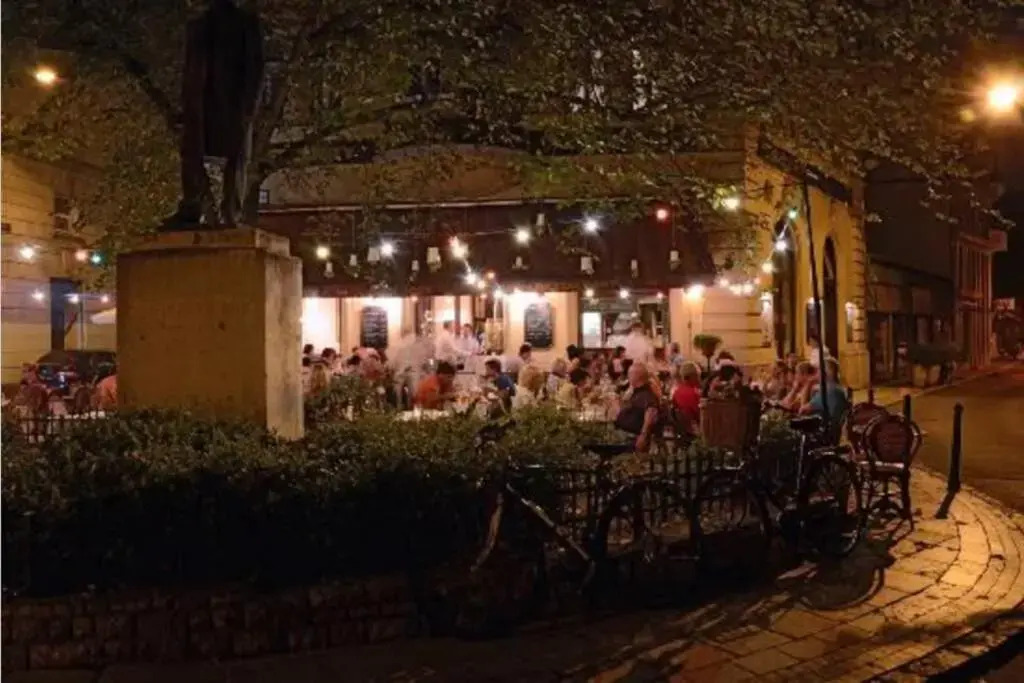 Little Corner at the Historic Jewish District with AC
