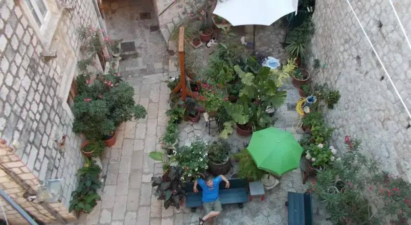 Apartments Kapo