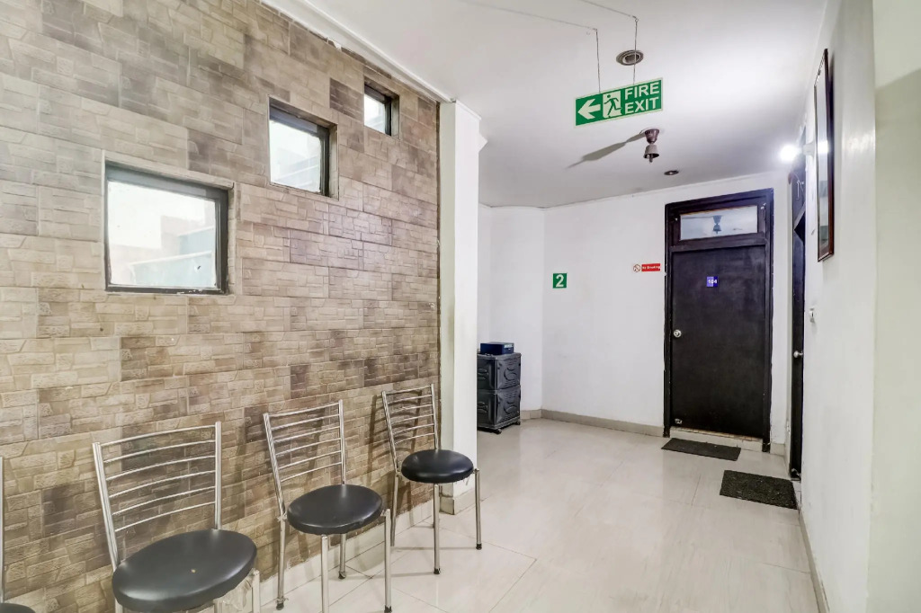 OYO 74527 Prime Residency