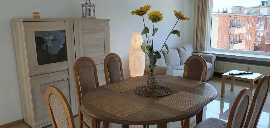 Superb Appartement With 3 Bed Rooms In Antwerpen