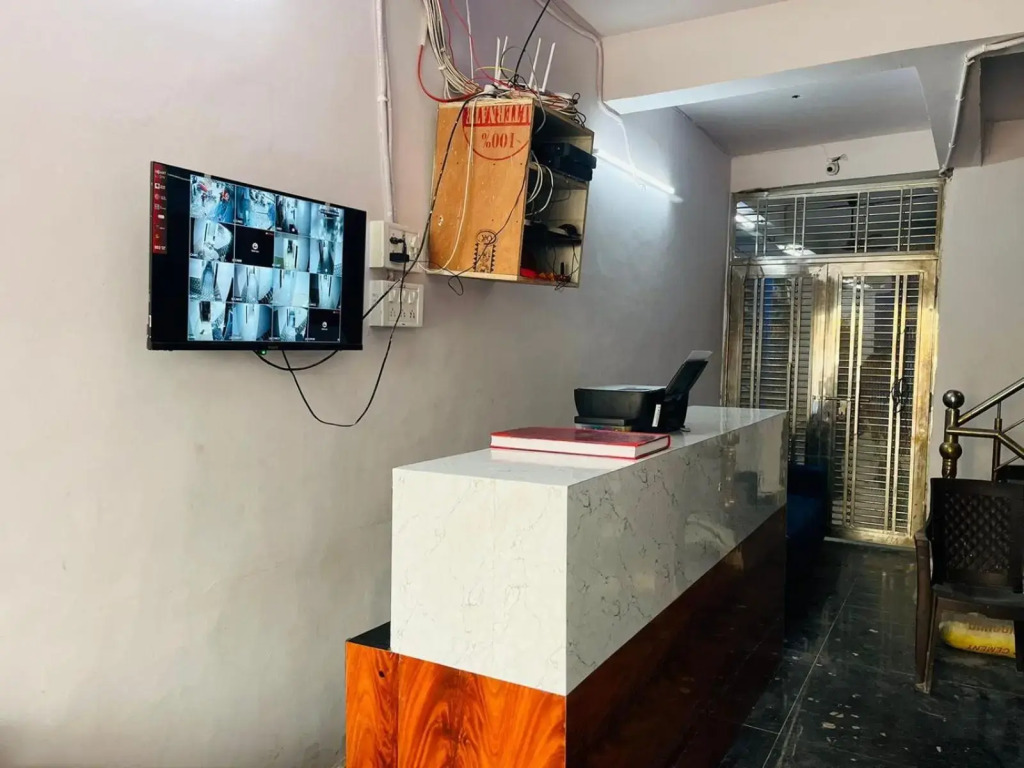 OYO Flagship 70269 Hotel Siddhant Palace