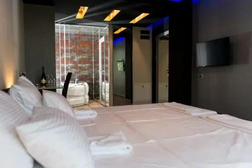 Zam Residence