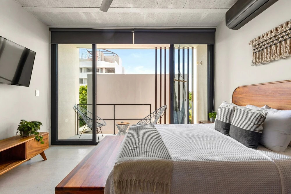 Searena Boutique Condos - Adults Only