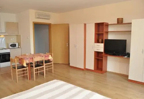 Tisza Palota Apartmanok