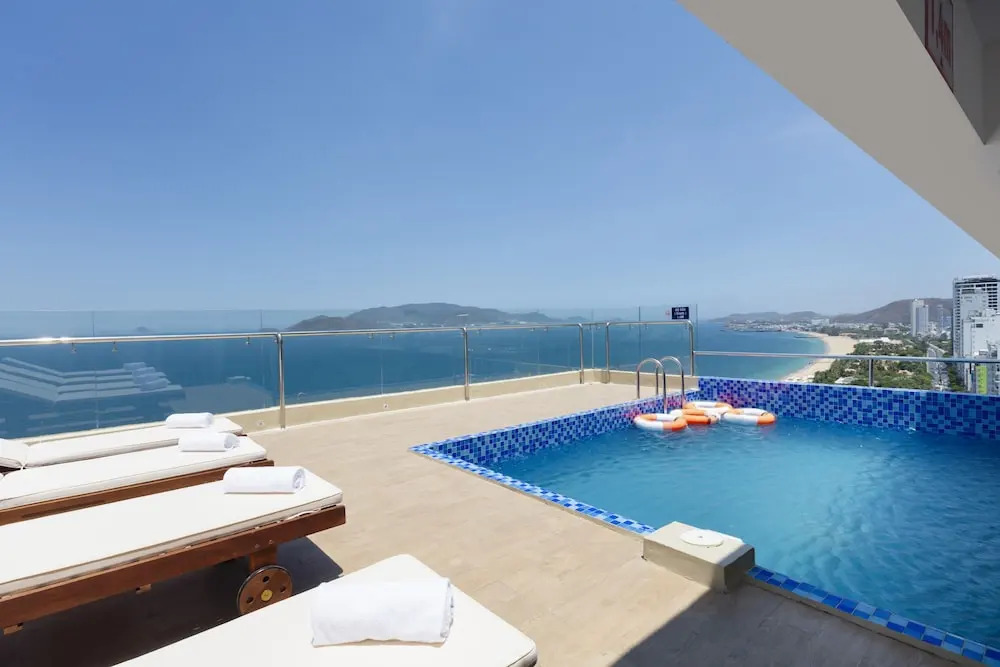 Glory Nha Trang Hotel