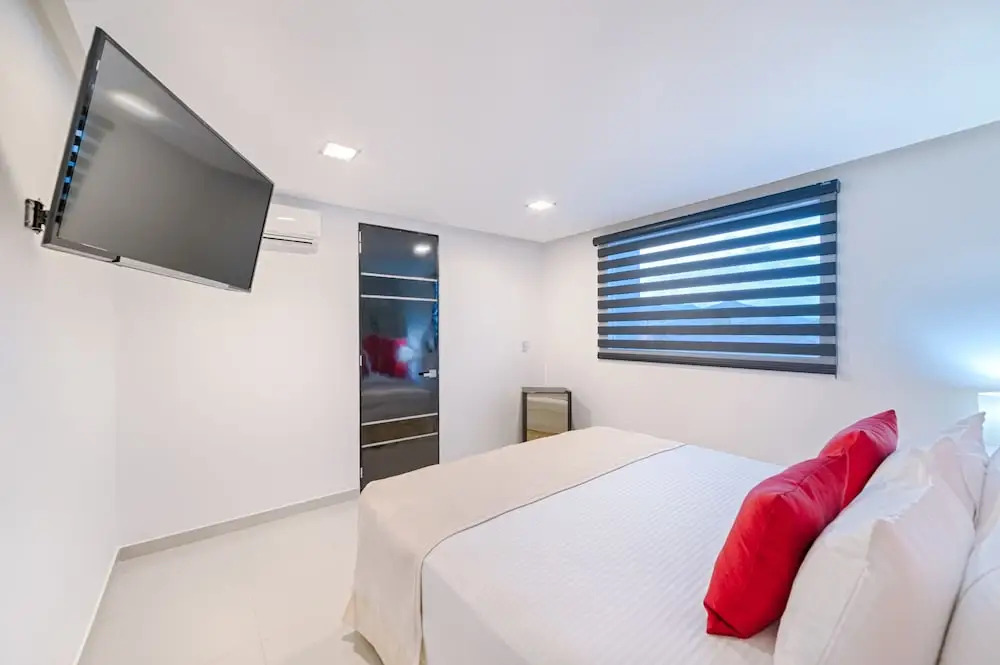 Hotel Blue 66