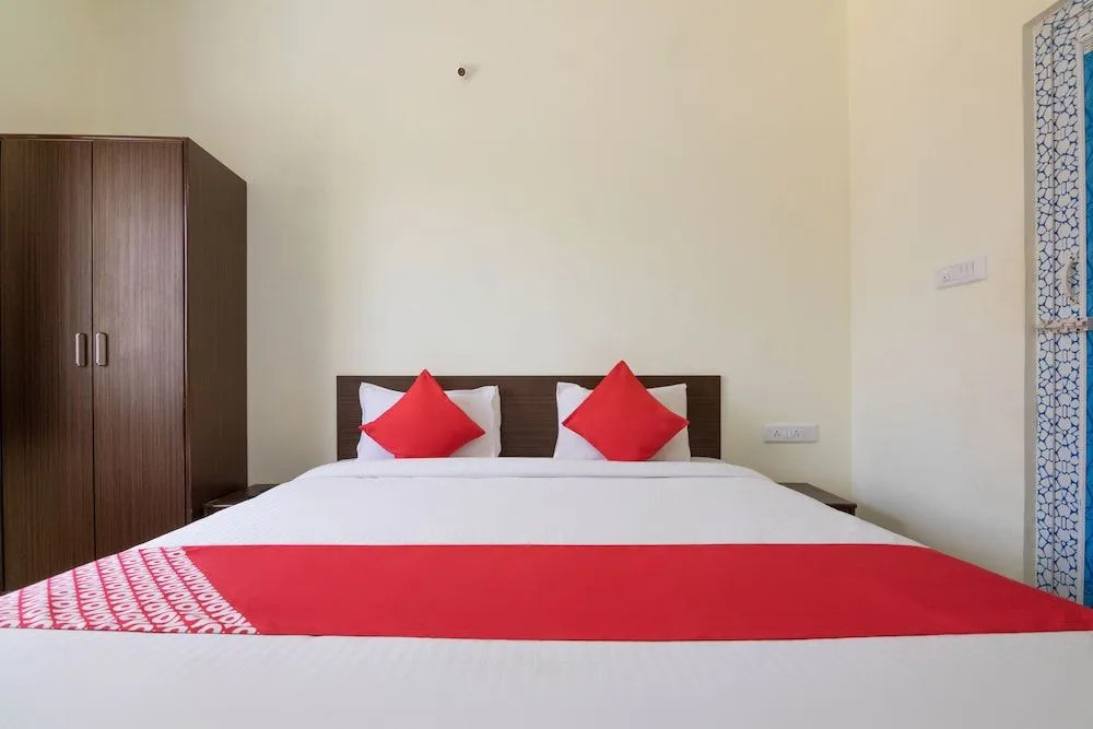 OYO 19749 New Shelton Suites
