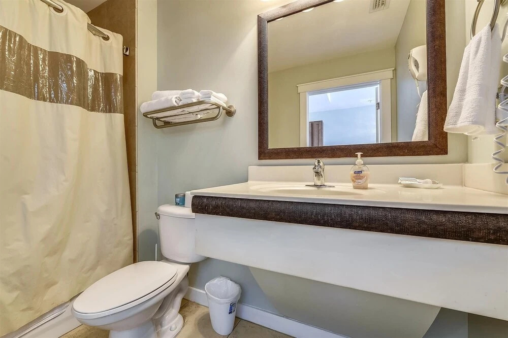 Origin at Seahaven 1036/1038 - 2 Bedroom Unit 2 Home by RedAwning