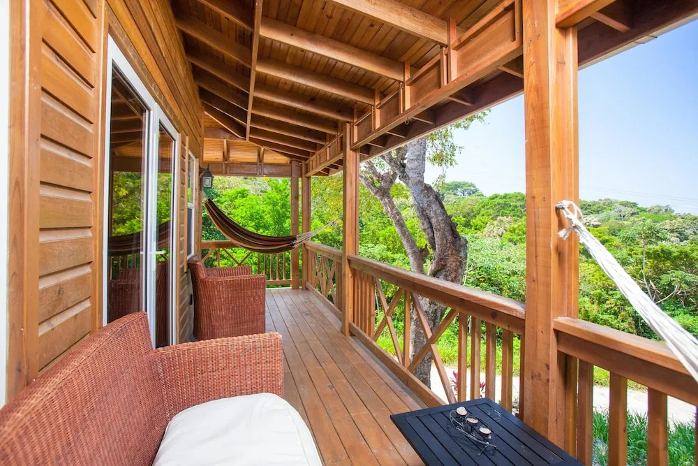 Tree House on Linda Vista Drive