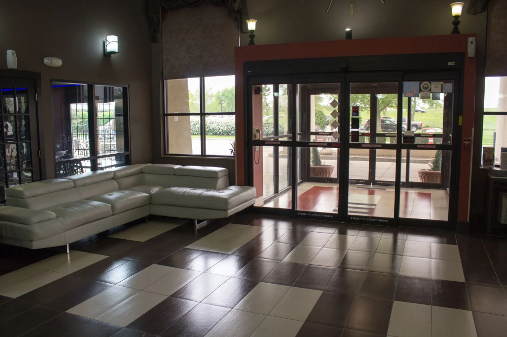 Baymont Inn and Suites Springfield