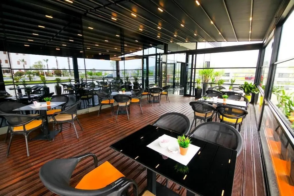 N Hotel BY NOSHI