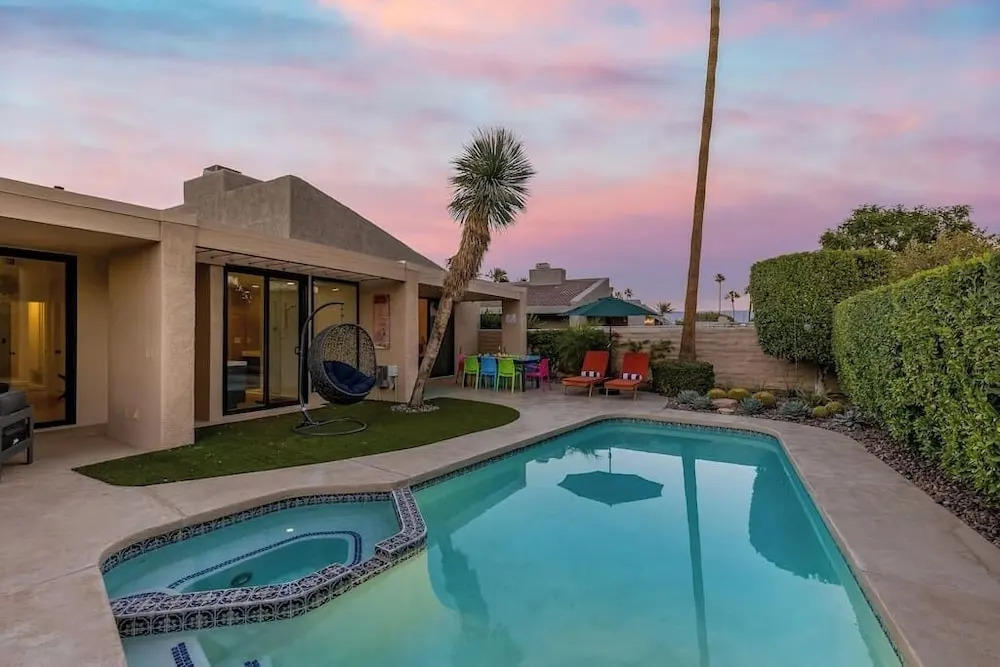 Sunset House