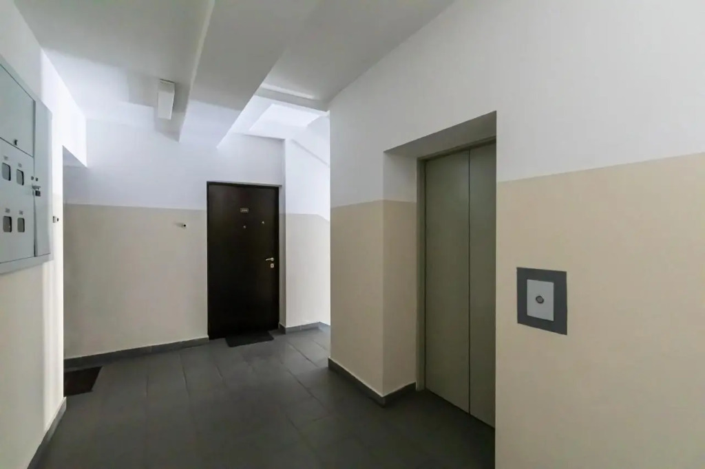 Апартаменты у аэропорта, РКБ М12