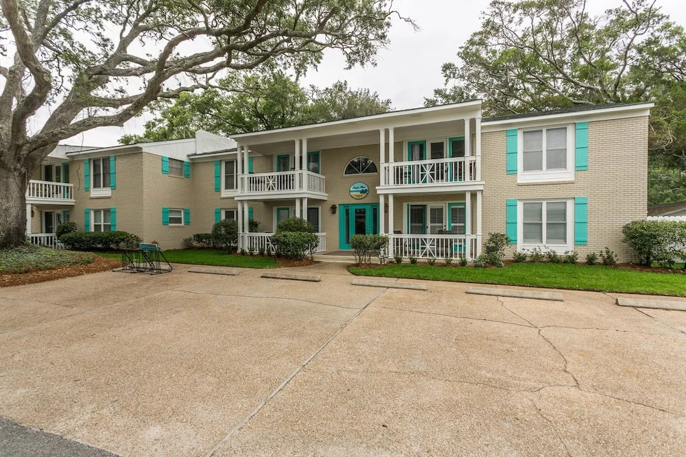 707a Oglethorpe Avenue by Hodnett Cooper