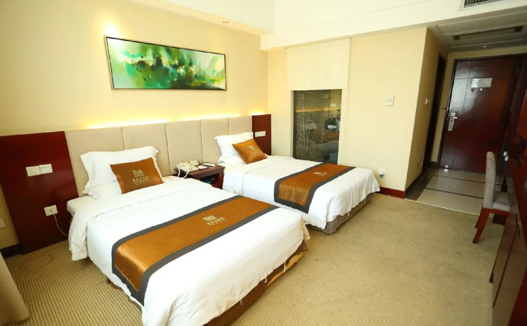 Royal Crown Hotel