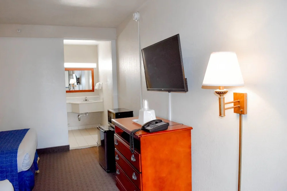 Days Inn Attleboro