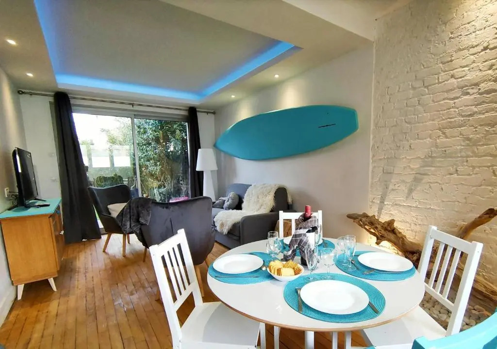 Balneo 100m Plage Jardin Brasero