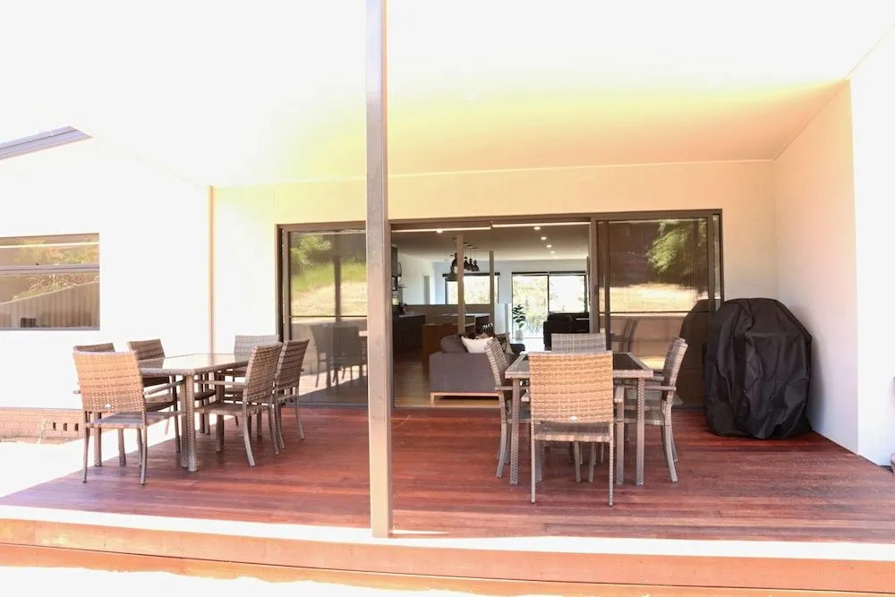Kingfisher Retreat @ Eden Cove