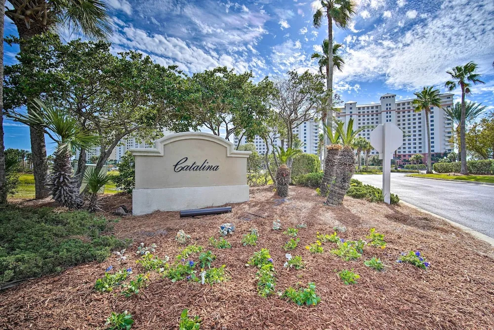 Waterfront Gulf Shores Escape w/ Resort Amenities
