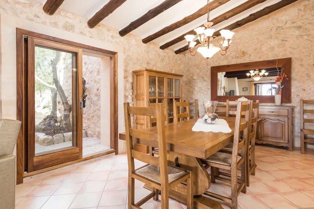 Ses Nines
