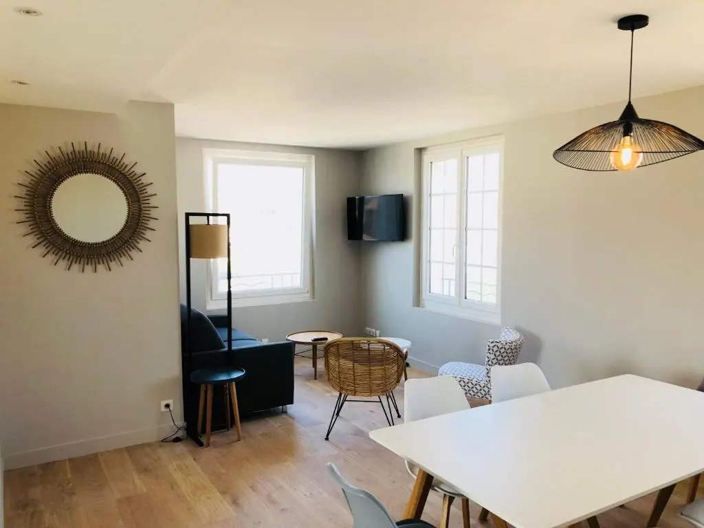 Bel Appartement vue mer