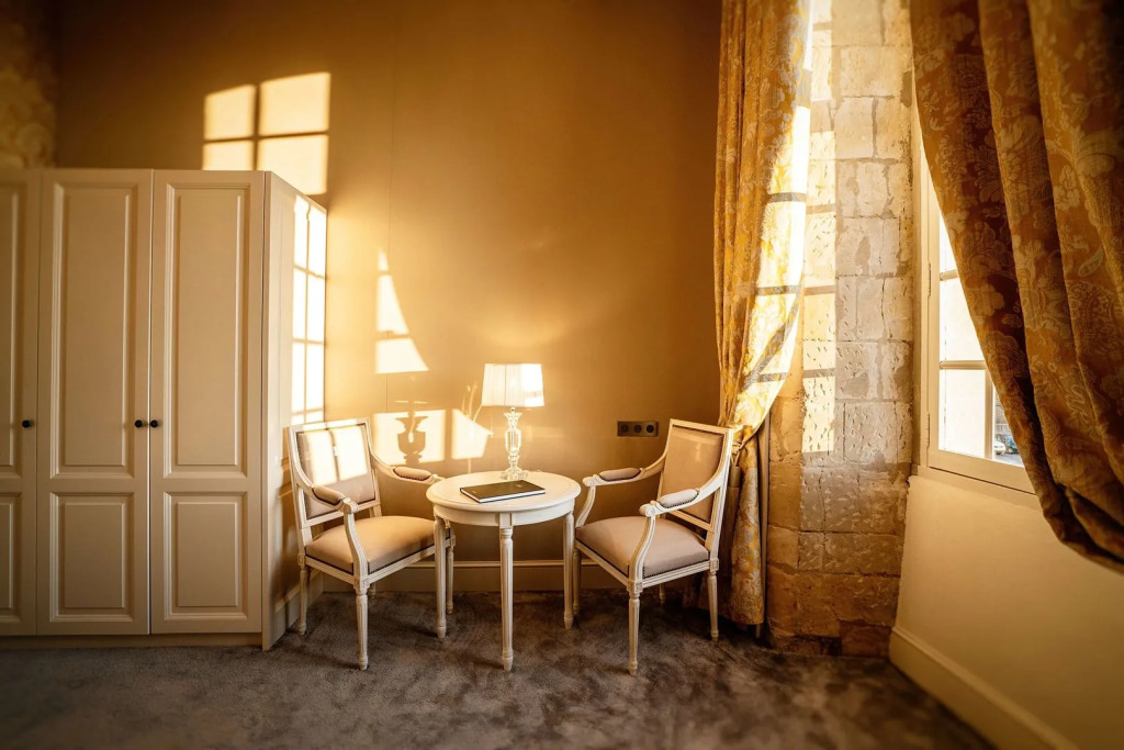 Abbaye De Villeneuve