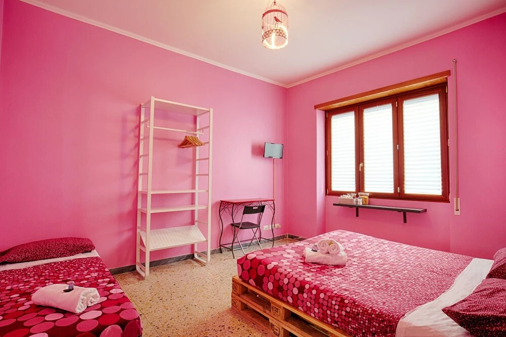 Cuma Suites