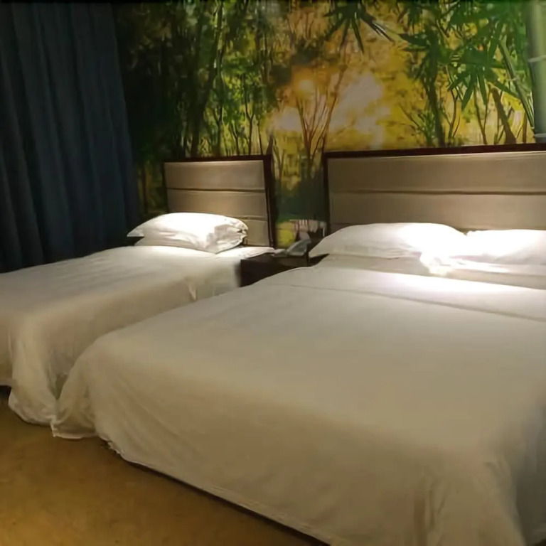 Longquan Hotel