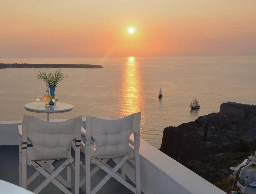 Santorini Paradise Cave Houses