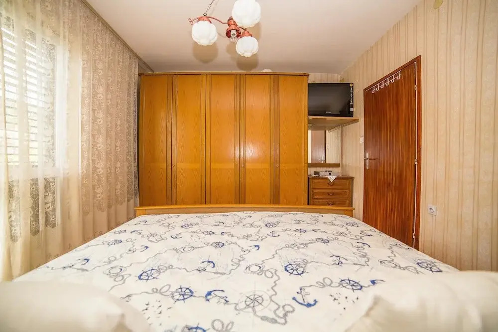 Apartments Jako
