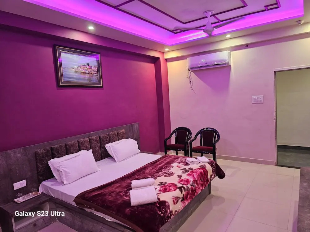 Goroomgo Kashi Inn Raj Ghat Varanasi