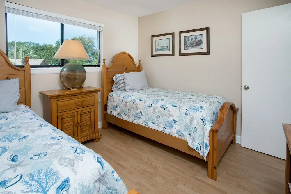 New Listing! Mid-Island Marvel W/ Resort Amenities Condo
