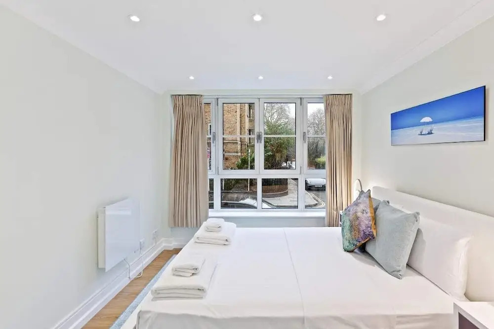 Sophisticated 2 Bed, 2 Bath apt in Angel