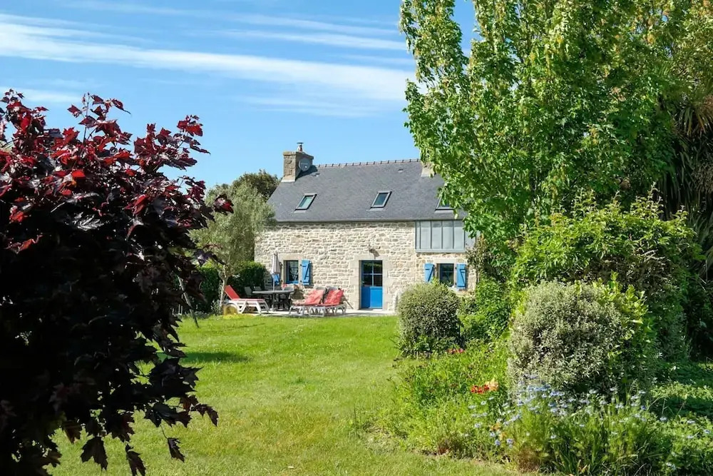 Stone House in Brittany Near Roscoff & Beaches