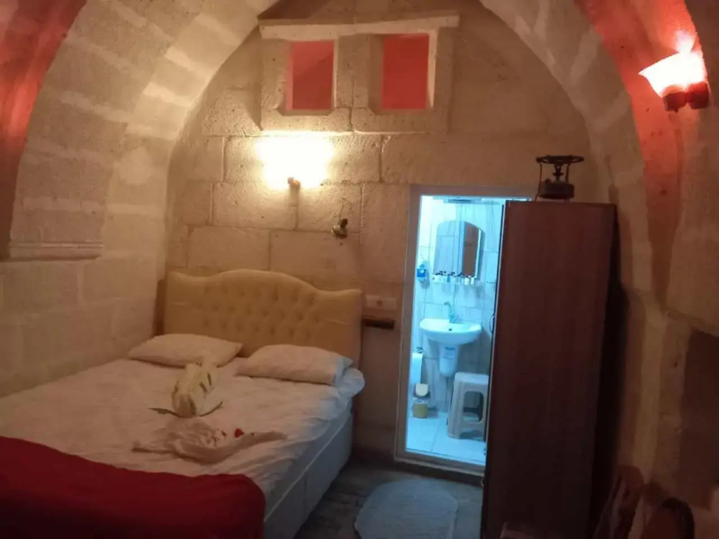 ULAŞ CAVE HOTEL
